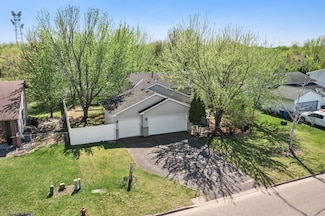 1145 Joes Lake Rd SE, Cambridge, MN 55008