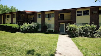7443 Hazelcrest Dr Unit H, Hazelwood, MO 63042