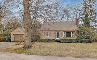 19 Pine Cone Dr, Barrington, RI 02806