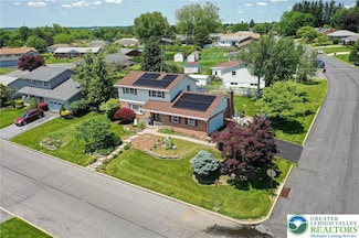 3303 Barklay Rd, Whitehall, PA 18052
