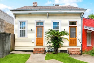 1821 Sophie Wright Place, New Orleans, LA 70130