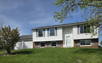 11505 Oxfordshire Ln, Cincinnati, OH 45240