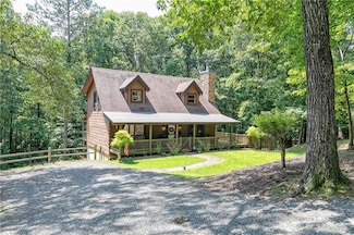 26 Woodglen Ct, Ellijay, GA 30540