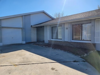 12 S Flag Ct, Kissimmee, FL 34759