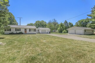 441 21st St, Otsego, MI 49078