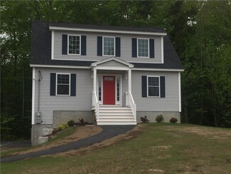82 Greenbriar Dr, Eliot, ME 03903