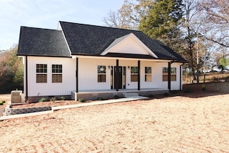358 Frank Anderson Rd, Sparta, TN 38583