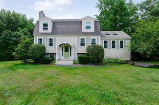 11 Windsor Dr, Litchfield, NH 03052