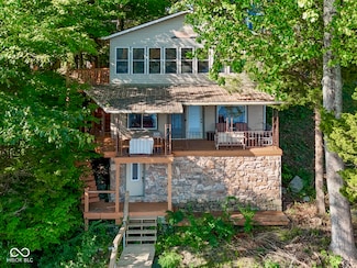 7372 Trout Dr, Nineveh, IN 46164