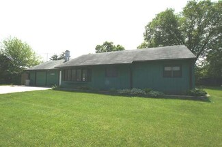1221 W 55th St, Countryside, IL 60525