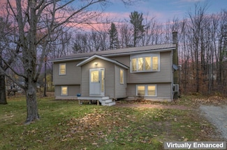 33 Lavoie St, Jay, ME 04239