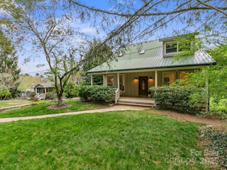 612 Christian Creek Rd, Swannanoa, NC 28778