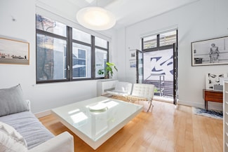 242 S 1st St Unit 1D, Brooklyn, NY 11211