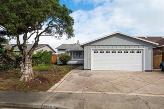 2355 Clipper St, San Mateo, CA 94403