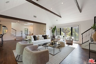 329 S Bentley Ave, Los Angeles, CA 90049