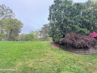 561 Malvern Ct Unit B, Manchester, NJ 08759