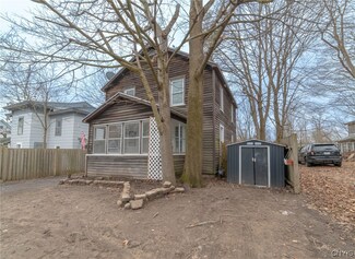 60 N 7th St, Fulton, NY 13069