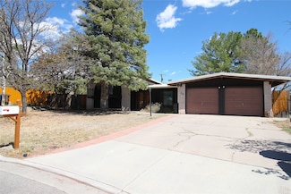 23 Taos St, Los Alamos, NM 87544