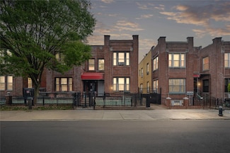 3720 Warren St, Jackson Heights, NY 11372