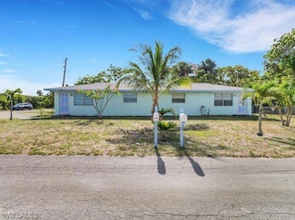 2656 Mangrove St, Naples, FL 34112
