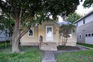 1090 11th Ave SE, Minneapolis, MN 55414