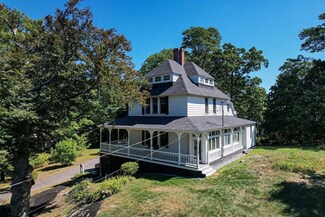 25 Cedar St, Clinton, MA 01510