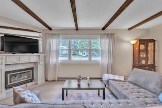 76 South St Unit A, Essex Junction, VT 05452