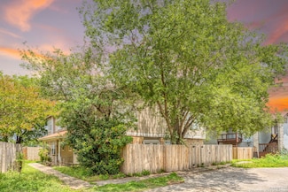 5224 Meadow Field, San Antonio, TX 78250
