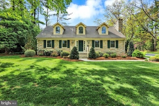 2 Cardinal Rd, Reading, PA 19610