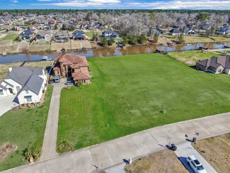 11604 Renaissance Dr, Montgomery, TX 77356