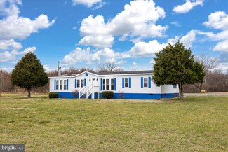 570 Ebenezer Church Rd, Hague, VA 22469