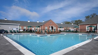 75 Circle Dr Unit 94-204, Central Islip, NY 11722