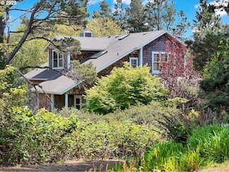 175 S Marion Ave, Seaside, OR 97138