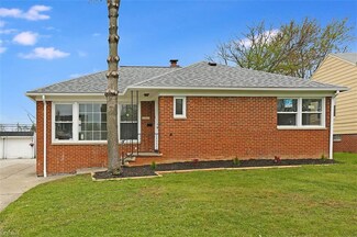 20621 Centuryway Rd, Maple Heights, OH 44137