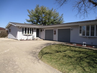 410 Windsor Dr, Ottawa, IL 61350