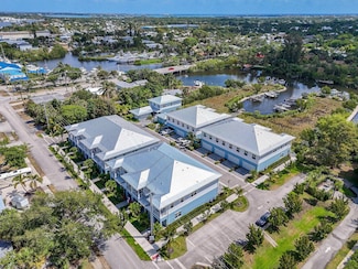 4707 SE Manatee Way, Stuart, FL 34997