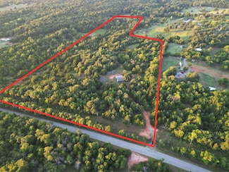 E NE Wilshire Blvd, Harrah, OK 73045