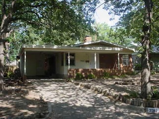 2312 N Donald Ave, Bethany, OK 73008