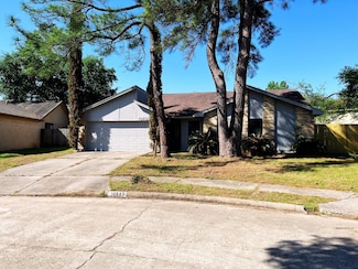 10603 Village Trail Dr, Houston, TX 77065