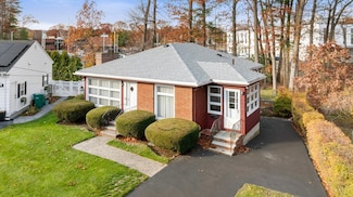 45 Anchor Rd, Lynn, MA 01904