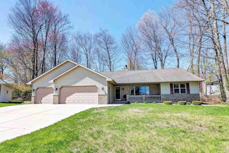 2131 Sugar Maple Ct, Green Bay, WI 54304