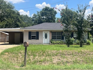 5404 Paulk Dr, Albany, GA 31721