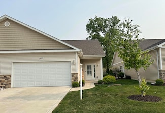107 Summertree Dr, Porter, IN 46304