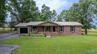 1089 Rainbow Ave S, Rainsville, AL 35986