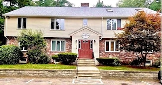 32 Hilltop Ln Unit 2, South Easton, MA 02375