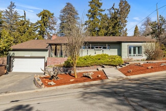 2015 Huron St, Klamath Falls, OR 97601