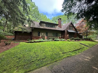 1001 Scenic Hwy, Lookout Mountain, TN 37350