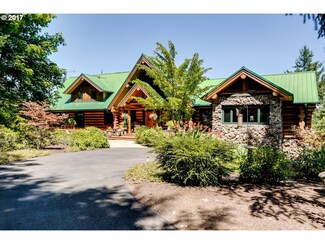 32804 Redtail Ln, Eugene, OR 97405