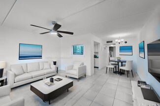 400 Village Green 216 Cir W Unit 216, Palm Springs, FL 33461