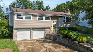 403 3rd St, Oakdale, PA 15071